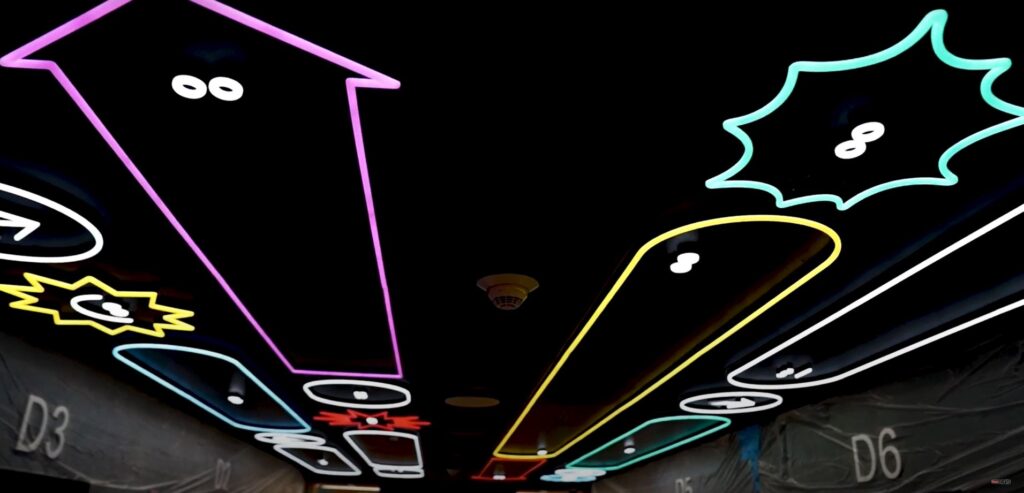 TIKTOK-NEON-INSTALLATION