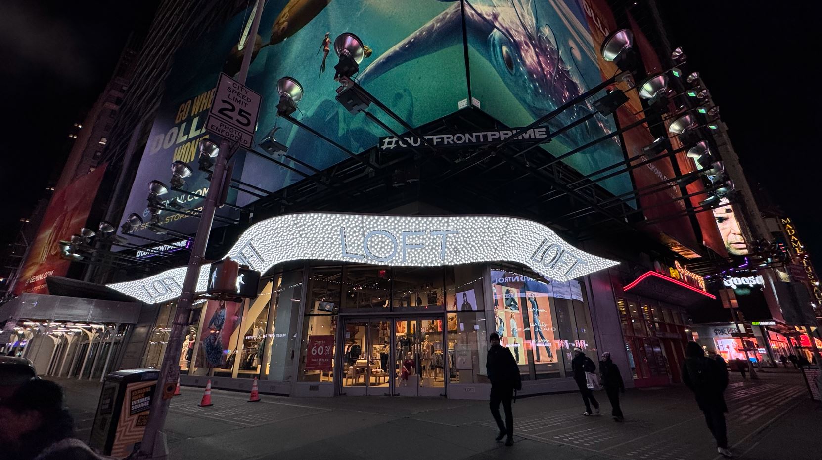 Loft - nyc -sign installation